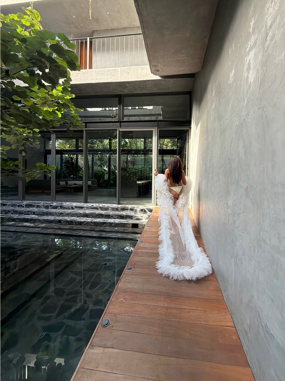 White Sheer Layered Tulle Robe with Train - Picture 2 of 3